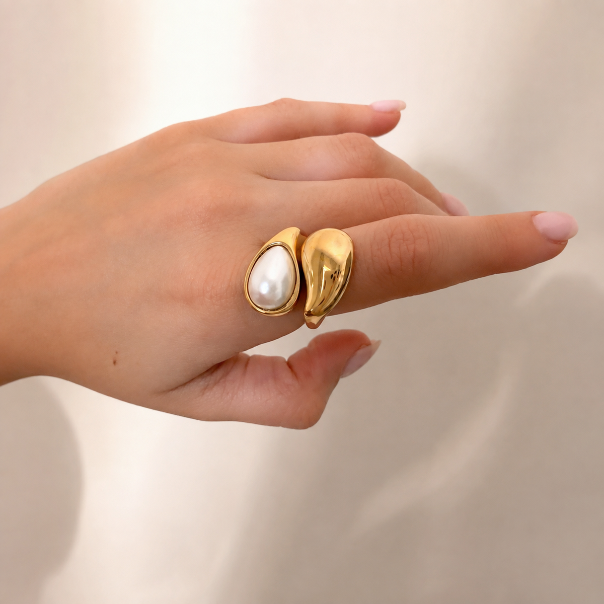 The Aura Ring